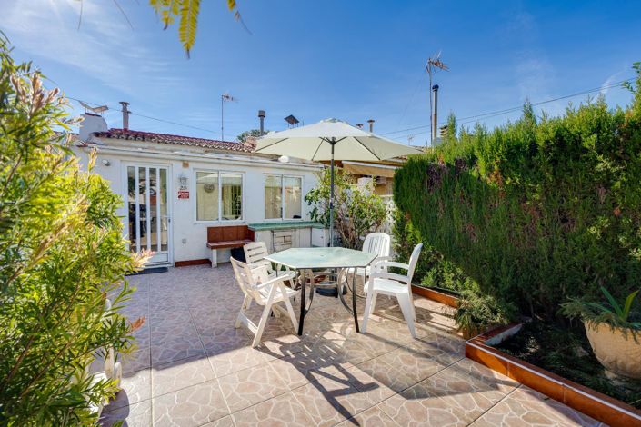 Image No.28-2 Bed House for sale