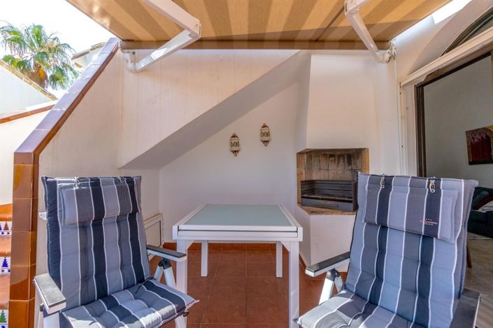 Image No.25-2 Bed House for sale