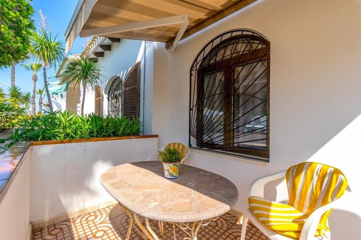 Image No.34-2 Bed House for sale