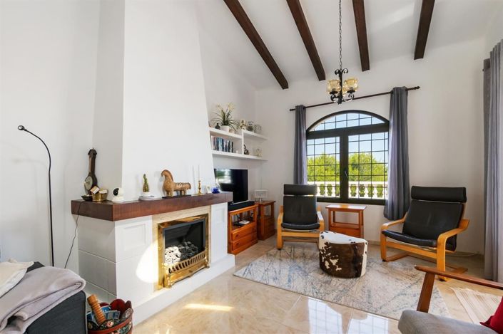 Image No.6-2 Bed House for sale