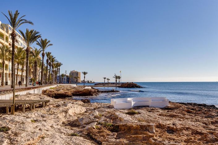 Image No.33-2 Bed Apartment for sale