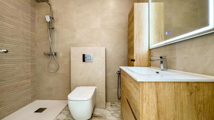 Image No.48-Villa for sale