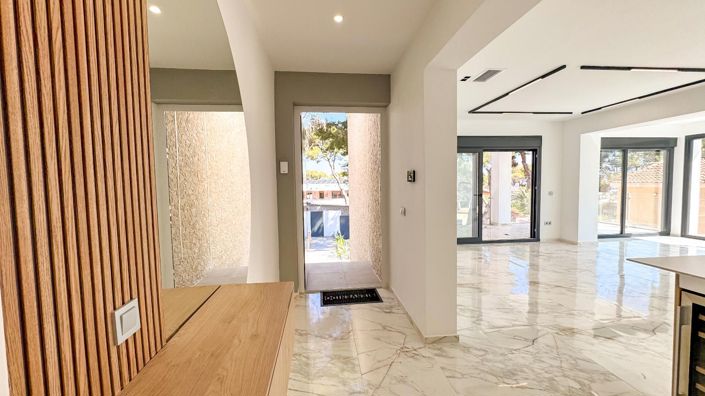 Image No.6-Villa for sale