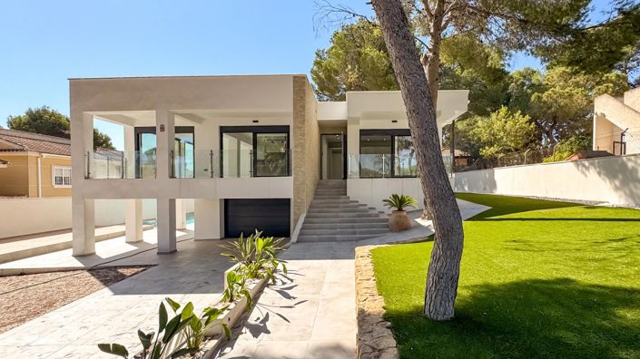 Image No.8-Villa for sale