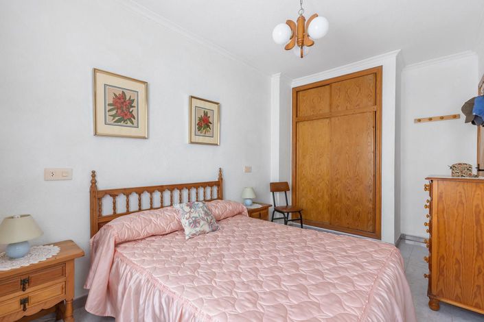 Image No.10-2 Bed Bungalow for sale