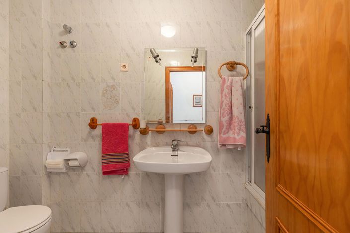 Image No.14-2 Bed Bungalow for sale