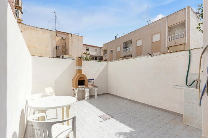 Image No.19-2 Bed Bungalow for sale