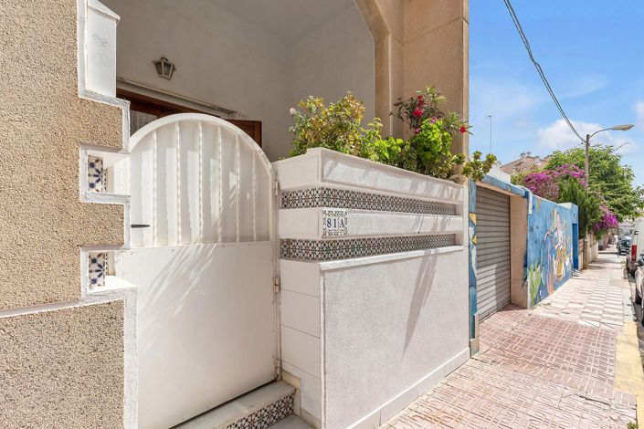 Image No.22-2 Bed Bungalow for sale