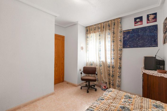 Image No.5-2 Bed Bungalow for sale