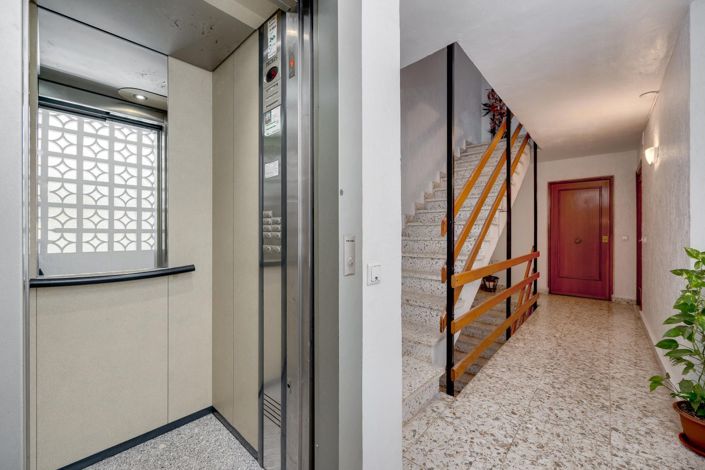 Image No.34-2 Bed Apartment for sale