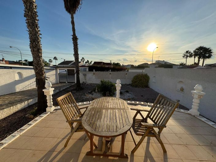 Image No.11-2 Bed Villa for sale