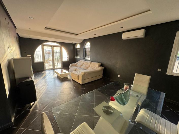 Image No.25-2 Bed Villa for sale