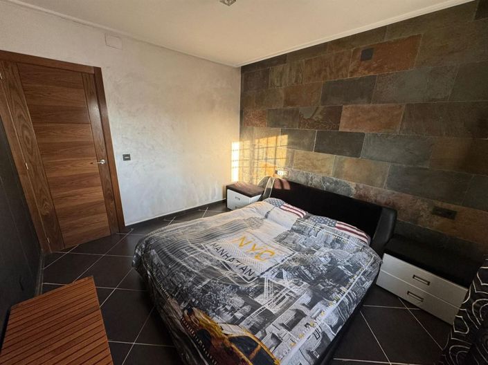 Image No.29-2 Bed Villa for sale