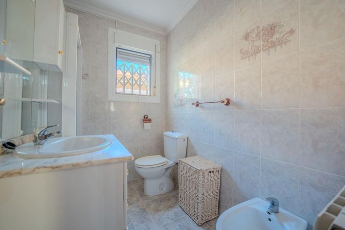 Image No.13-2 Bed Villa for sale