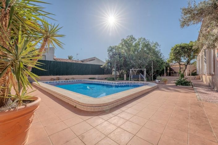 Image No.2-2 Bed Villa for sale