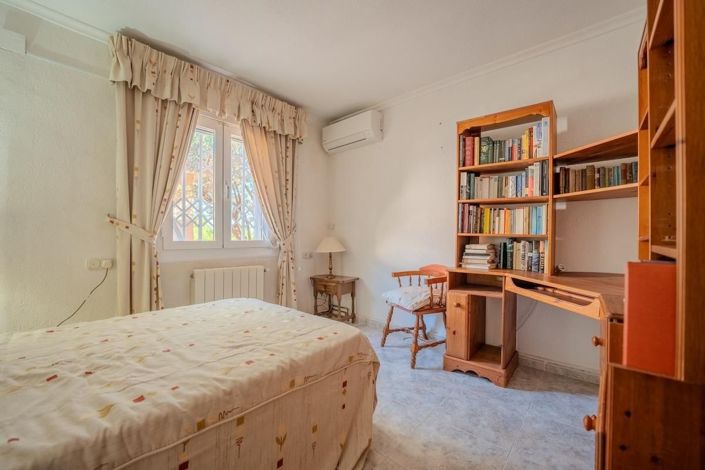 Image No.8-2 Bed Villa for sale