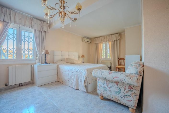 Image No.9-2 Bed Villa for sale