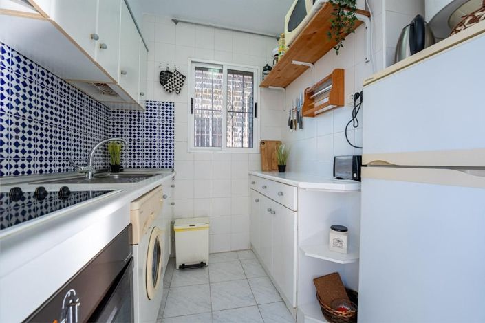 Image No.8-2 Bed Apartment for sale