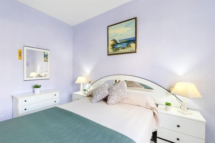 Image No.12-3 Bed House for sale