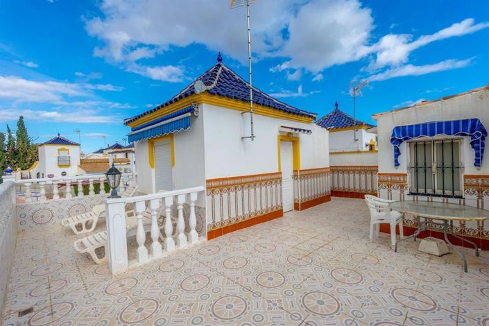 Image No.19-3 Bed House for sale