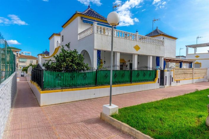 Image No.32-3 Bed House for sale