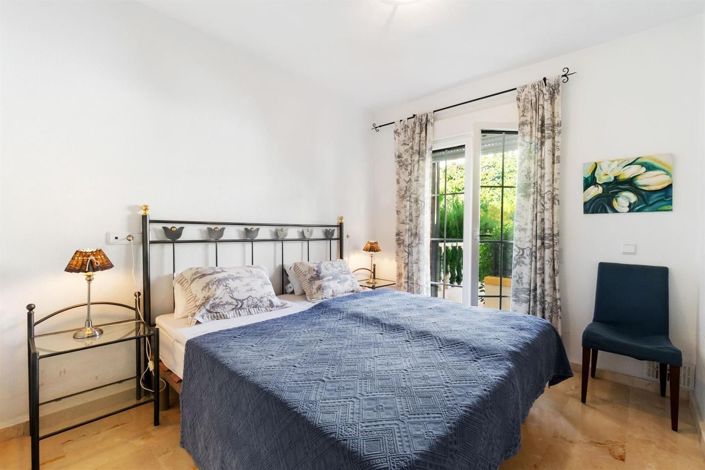 Image No.14-3 Bed House for sale