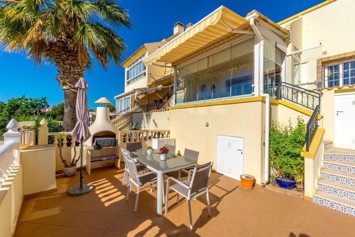 Image No.2-3 Bed House for sale