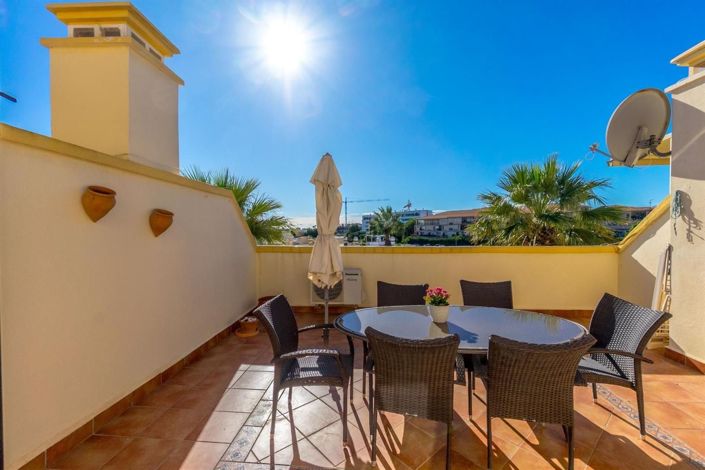 Image No.20-3 Bed House for sale