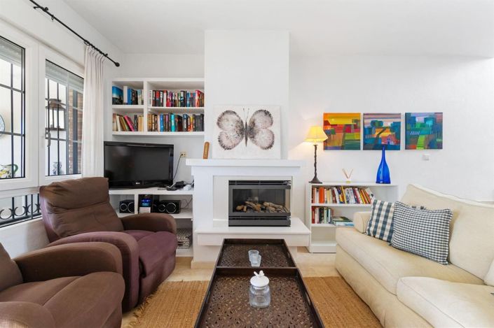 Image No.3-3 Bed House for sale