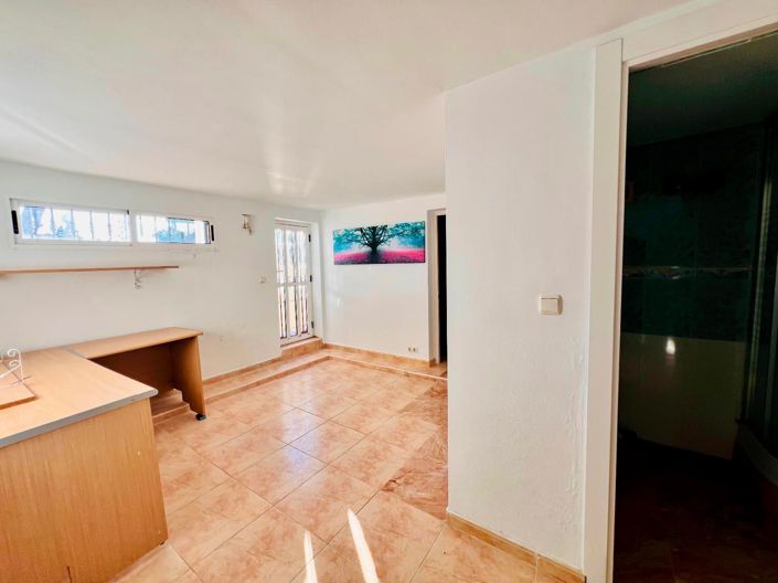 Image No.20-3 Bed Villa for sale