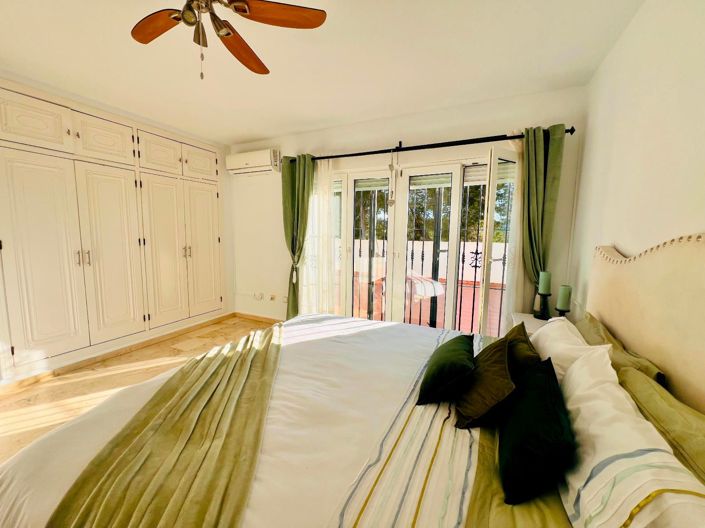 Image No.6-3 Bed Villa for sale