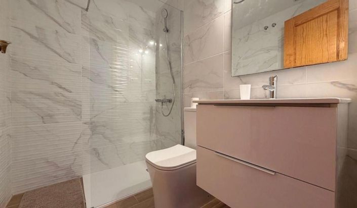 Image No.6-2 Bed Bungalow for sale