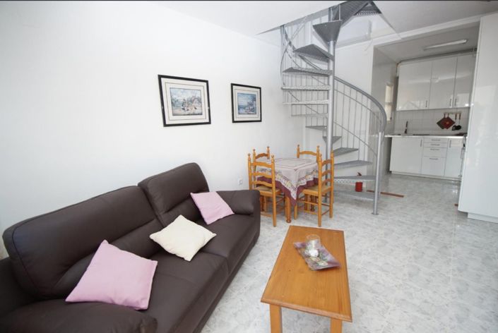 Image No.2-Bungalow de 2 chambres à vendre à Orihuela Costa