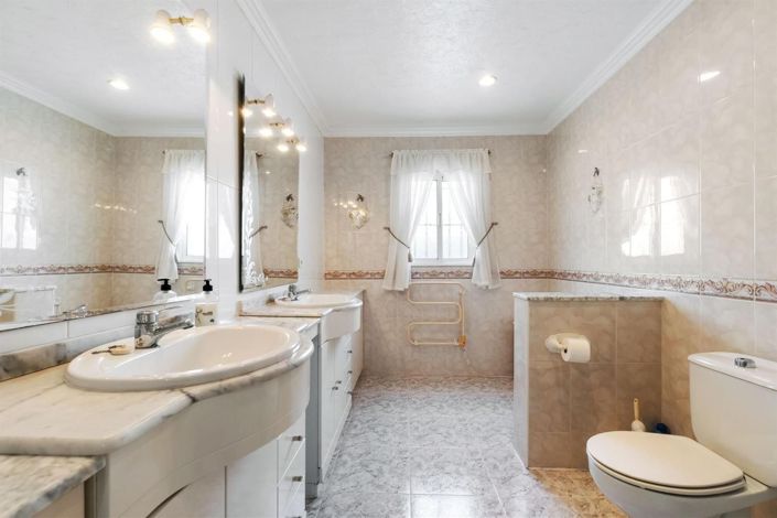 Image No.15-Villa de 4 chambres à vendre à Torrevieja