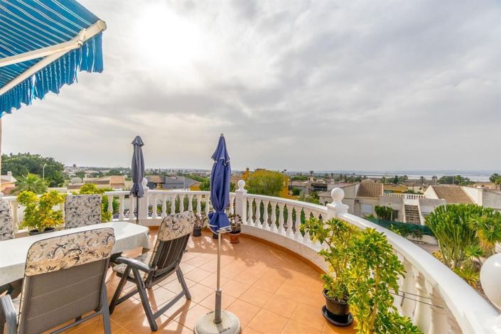 Image No.24-Villa de 4 chambres à vendre à Torrevieja