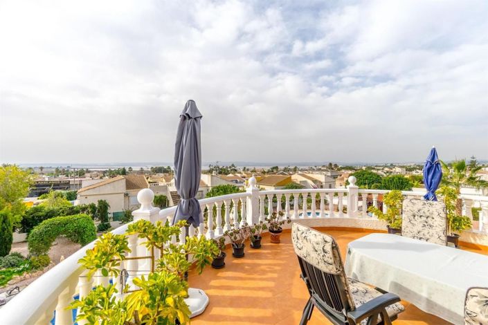 Image No.26-Villa de 4 chambres à vendre à Torrevieja