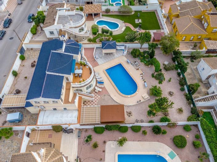 Image No.40-Villa de 4 chambres à vendre à Torrevieja