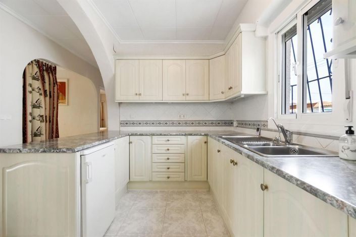 Image No.8-Villa de 4 chambres à vendre à Torrevieja