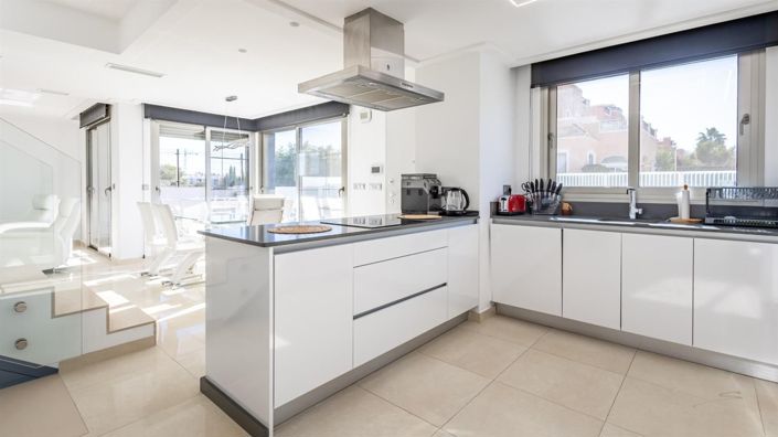 Image No.18-Villa de 4 chambres à vendre à Orihuela Costa