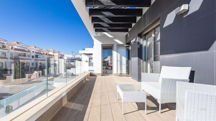 Image No.30-Villa de 4 chambres à vendre à Orihuela Costa