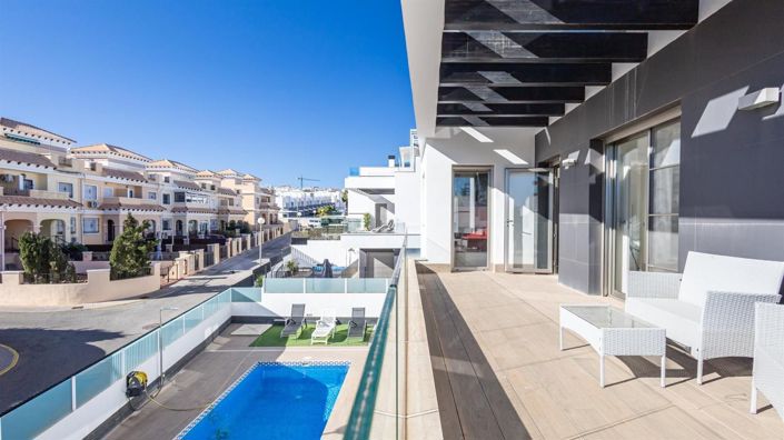 Image No.32-Villa de 4 chambres à vendre à Orihuela Costa