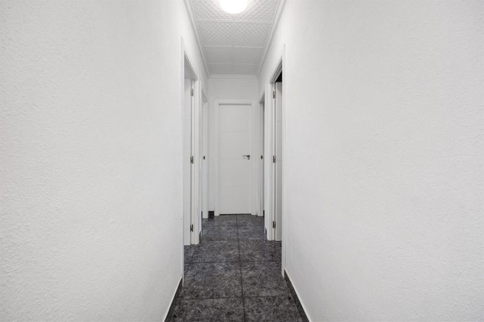 Image No.17-4 Bed Apartment for sale