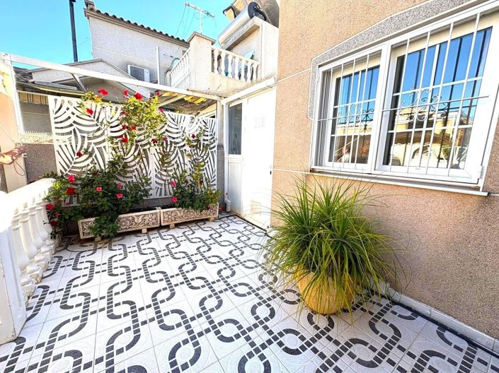 Image No.9-2 Bed Villa for sale