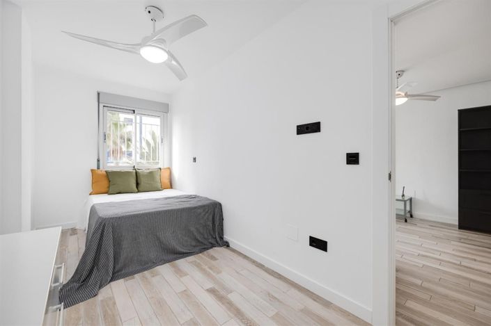 Image No.22-2 Bed Apartment for sale