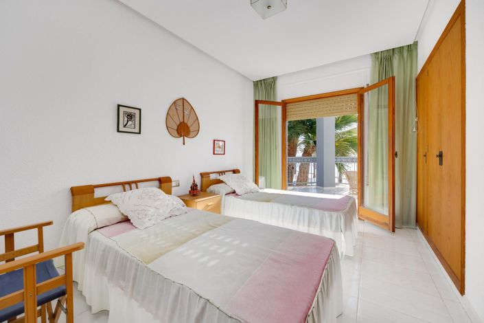 Image No.40-4 Bed Villa for sale