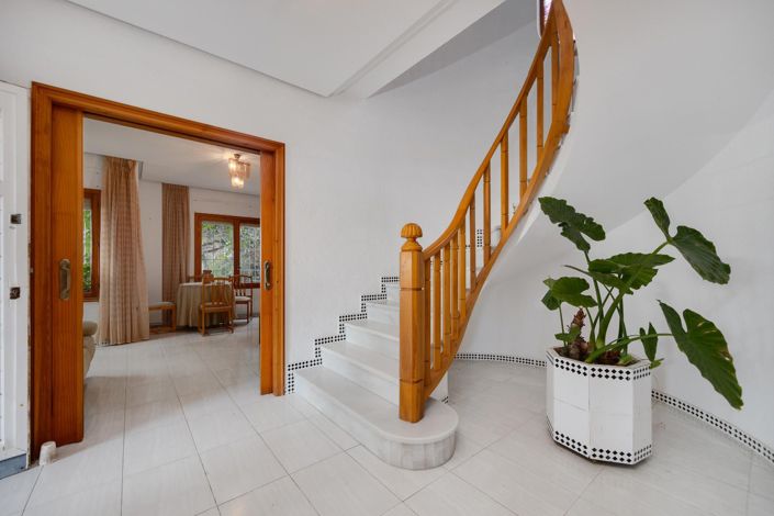 Image No.5-4 Bed Villa for sale