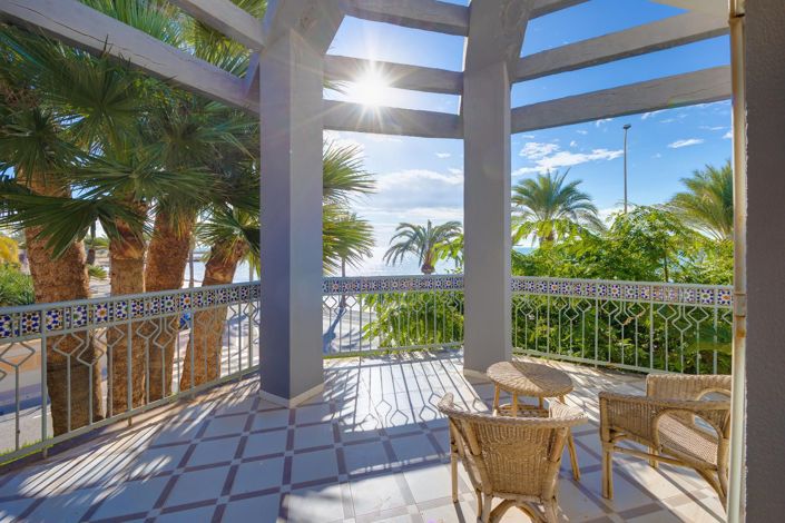 Image No.55-4 Bed Villa for sale