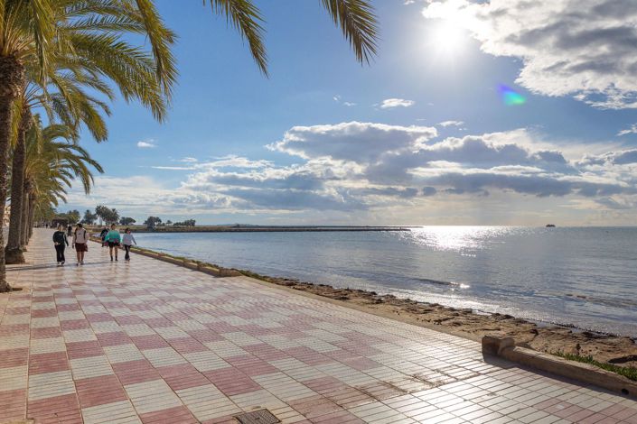 Image No.56-4 Bed Villa for sale