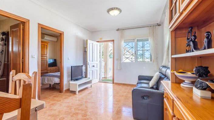 Image No.6-2 Bed Villa for sale