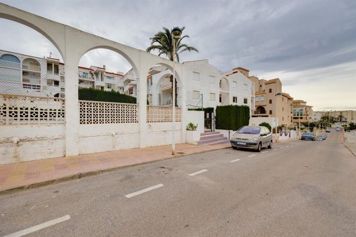 Image No.28-2 Bed Apartment for sale